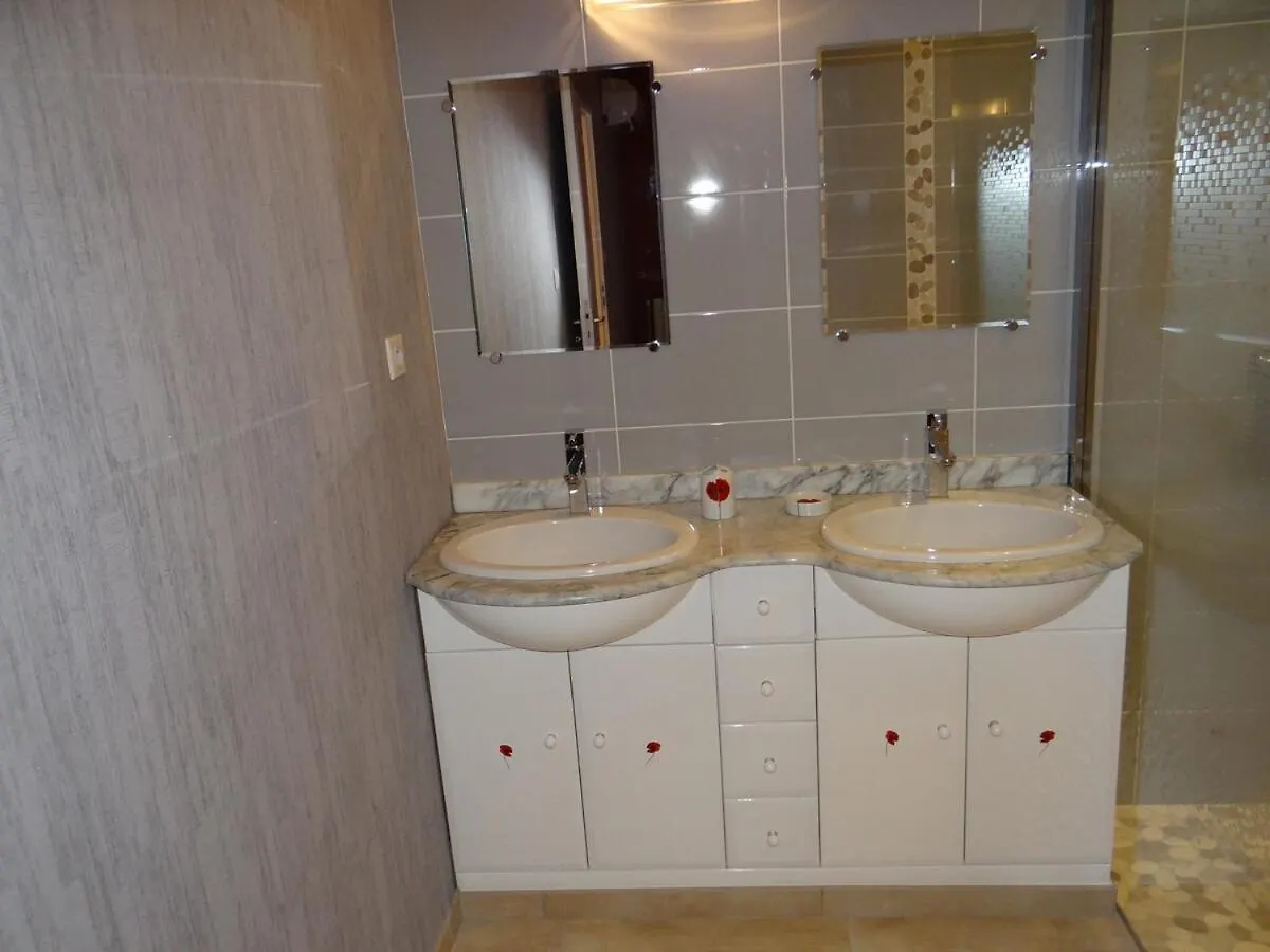 Gite Coccinelle - Sauna,Jacuzzi,Calme Lafrançaise 0*,  Francia